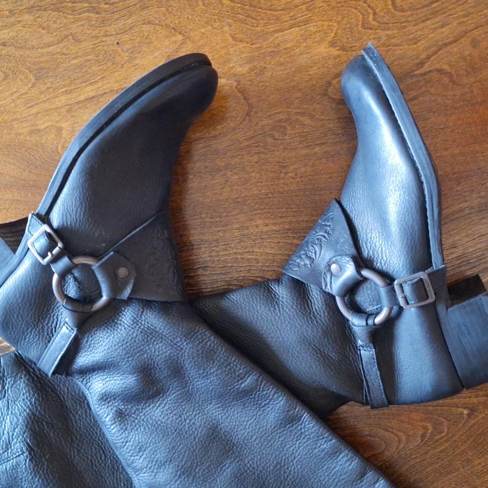 Vince Camuto leather boots